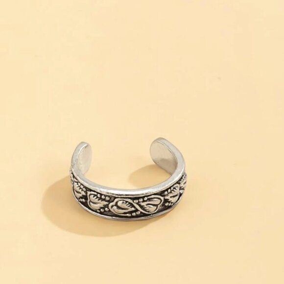 3 For $30 Engraved Toe Ring - Picture 2 of 5